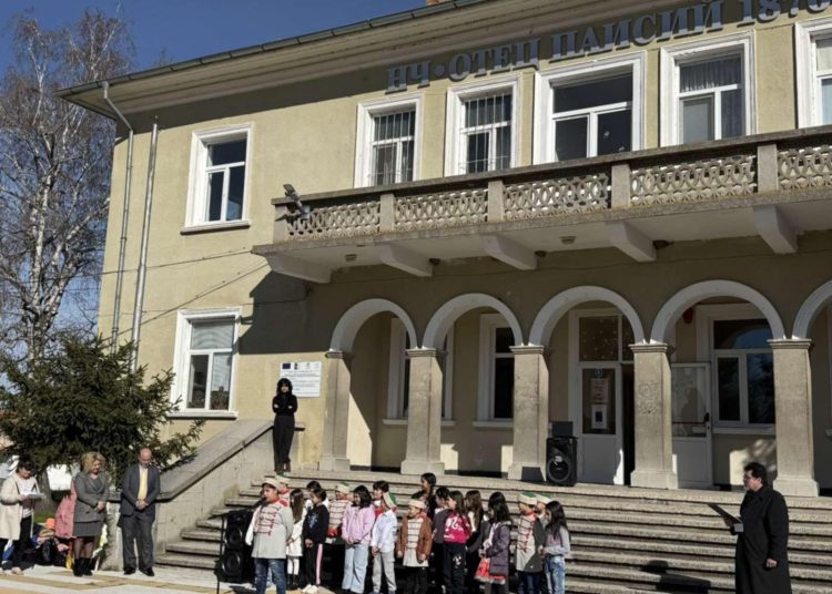 Брезово отдаде почит на Левски