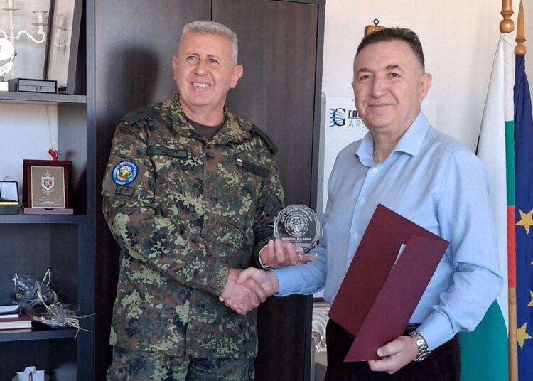 Кабаиванов се срещна с двама генерали