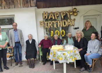 Дона Пенчева от Иганово чества 100 г.