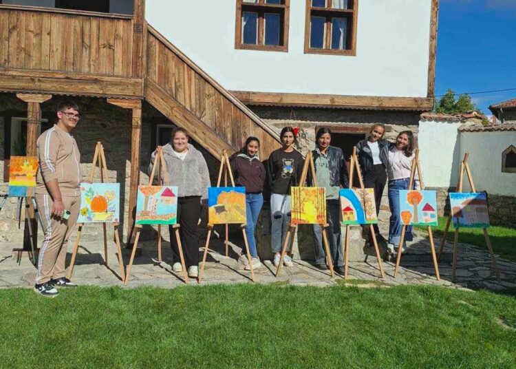 72 деца рисуваха „С палитрата на Злати“